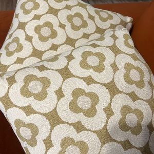 Vintage-inspired throw pillows-brand new!